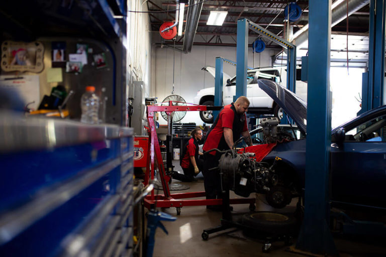 Roseville MN Auto Repair Woodbury Mechanic Oil Changes